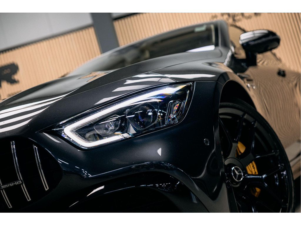 54734424-1.jpg